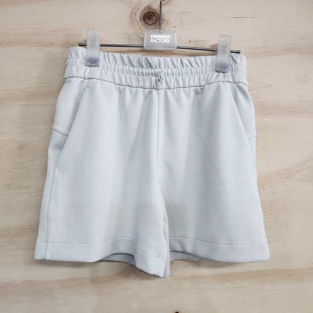 233) 룰루레몬 반바지