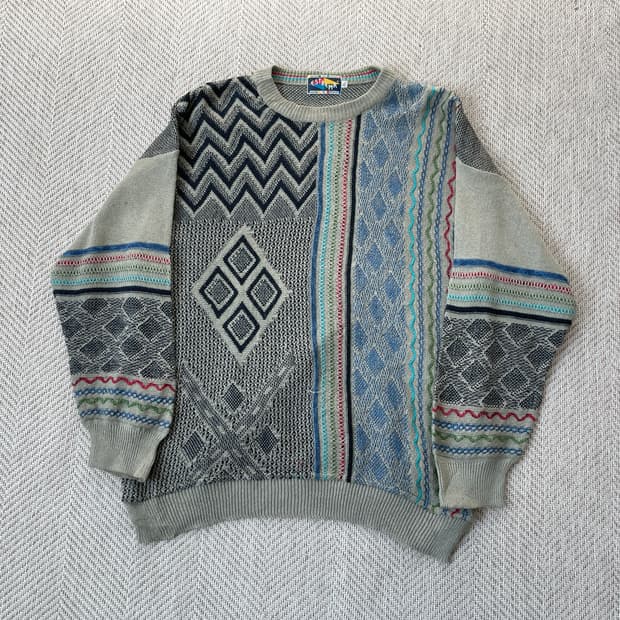 에스트레마 이태리 3D 케이블 니트 