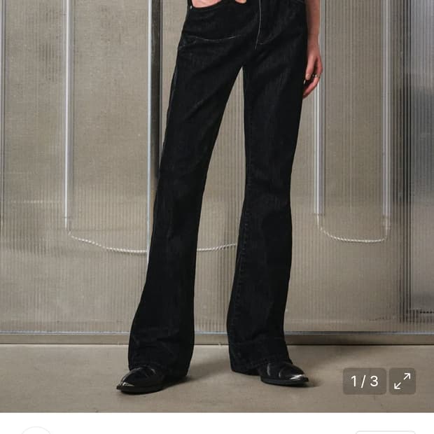 44) 엘무드 슬래시 플레어 데님 벨벳틴 블랙