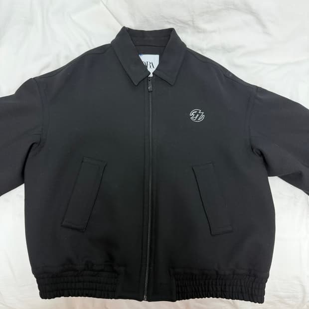 자라 아더에러 봄버