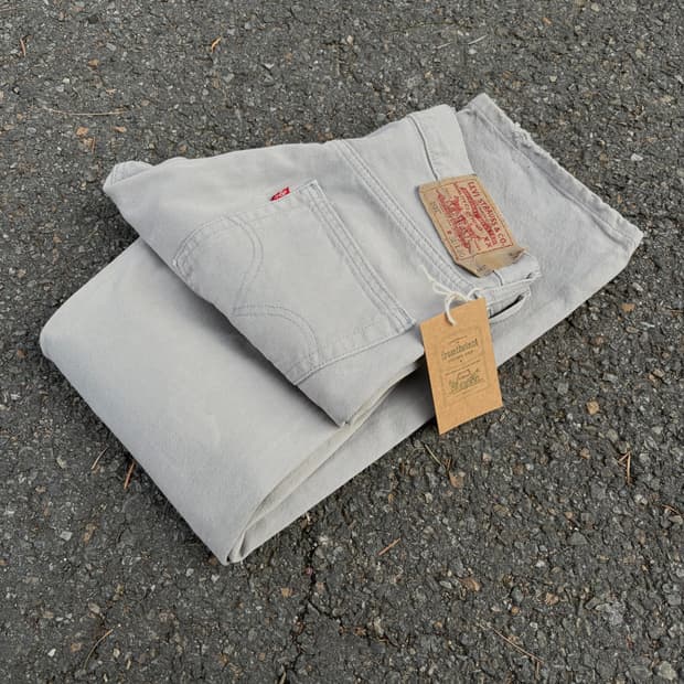 00s 리바이스 501 라이트 그레이 워싱 데님 (32)  