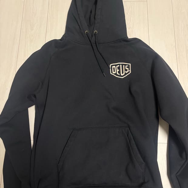 데우스 서울 후드티