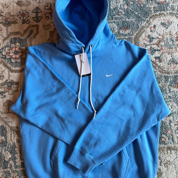 나이키 솔로 스우시  후드 유니버시티  (새제품. XL)