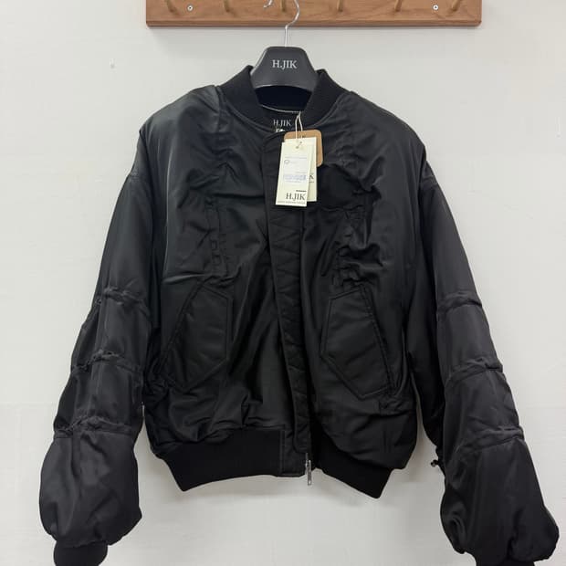 크롭 봄버 자켓