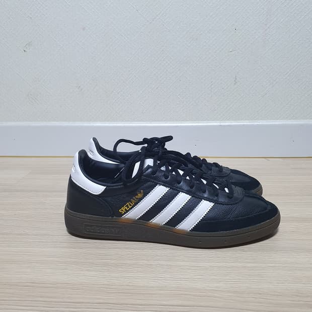 아디다스 스페지알 블랙 스니커즈 255