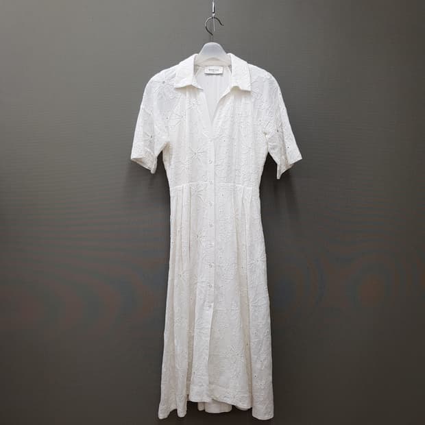 베르니스 2023 플라워 자수 레이스 롱 원피스 43호