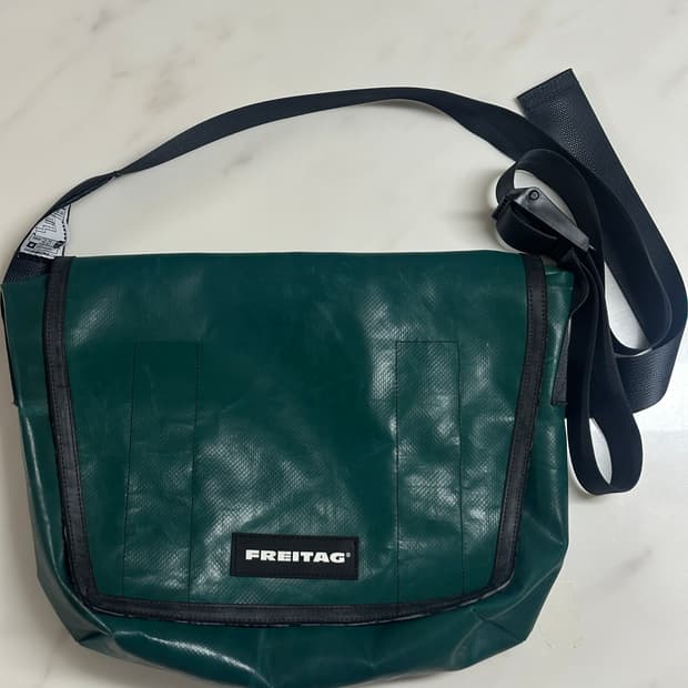 프라이탁 덱스터 올그린 청록