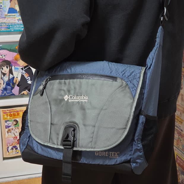 컬럼비아 고어택스 고프코어 크로스 메신저백