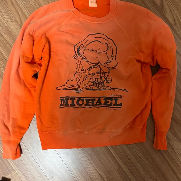 Saint michael 세인트 미카엘 스누피 그래픽 크루넥