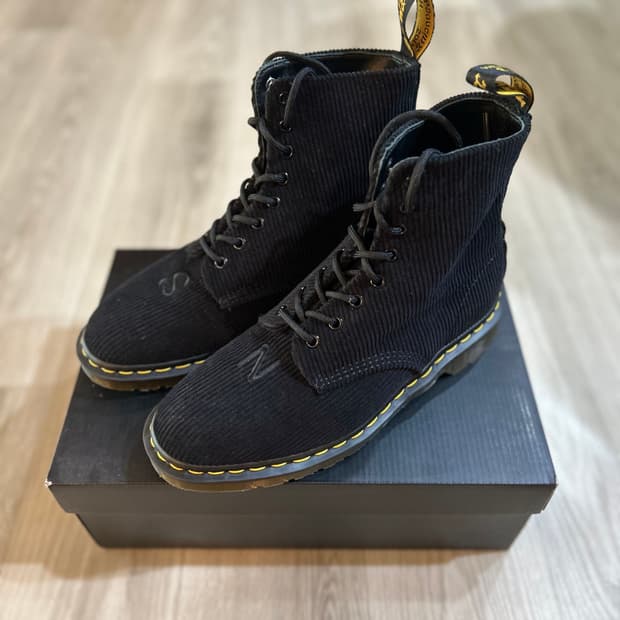 언더커버 닥터마틴 60주년 코듀로이 1460 부츠