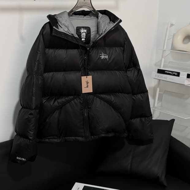 스투시 마이크로 립스탑 다운 파카 제트 블랙