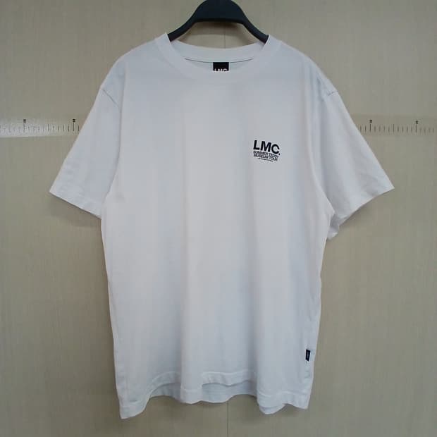 LMC 화이트 반팔 티셔츠