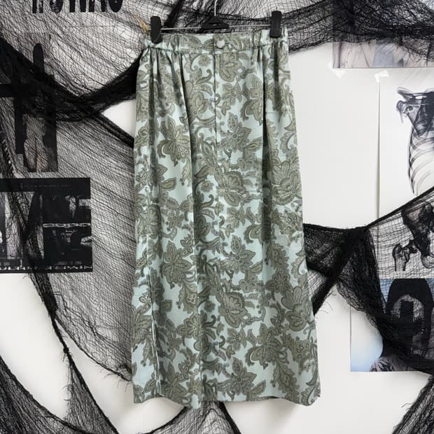 Oriental mood paisely long skirt