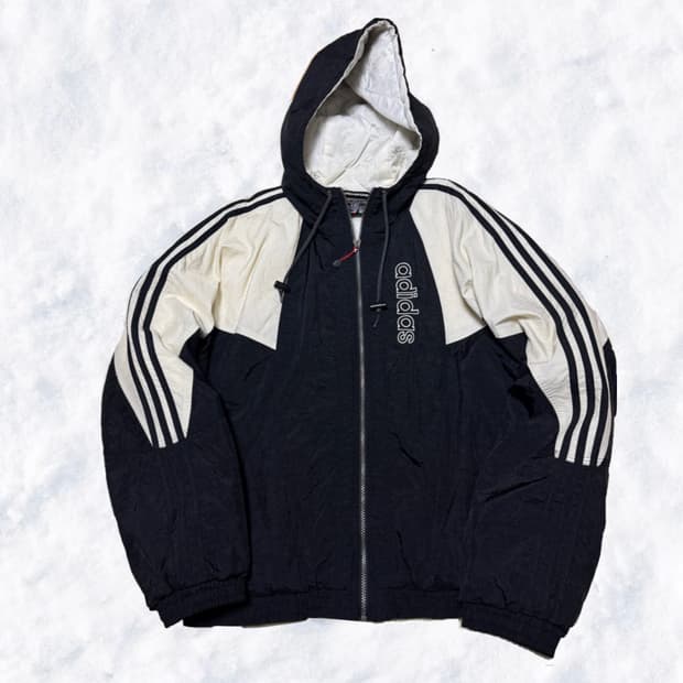 아디다스 올드스쿨 후드 퀼팅 점퍼 