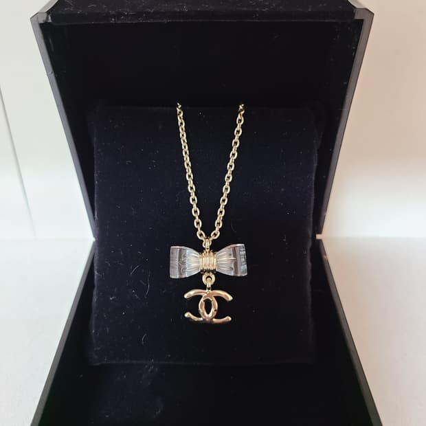 샤넬 업사이클링 리본목걸이