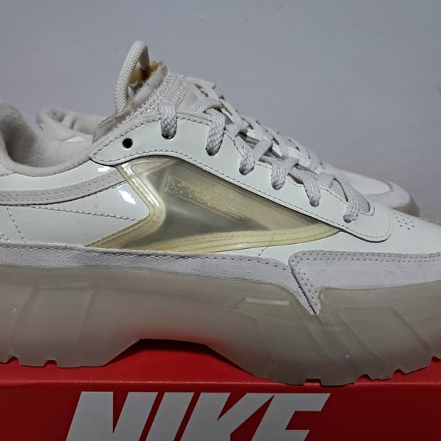 리복 카디비 스니커즈 255