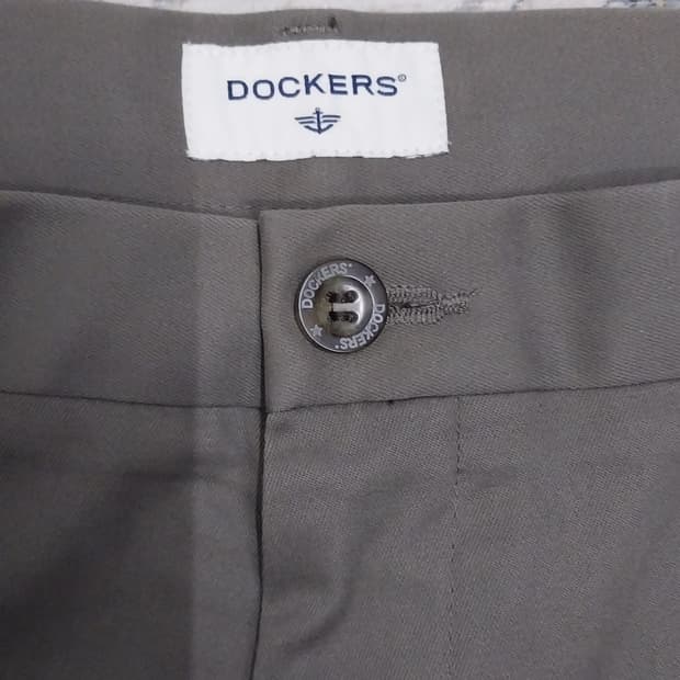 (새상품) Dockers 카키 스트레치 플리츠 바지 36x36