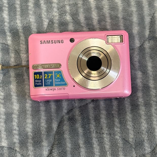 딸기우유! 삼성 케녹스 S1070 빈티지 디지털 카메라 디카