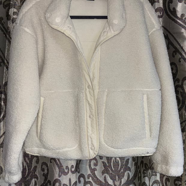 탑텐 뽀글이 자켓 아이보리 85사이즈