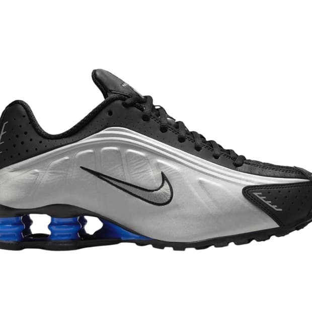 나이키 샥스 R4 메탈릭 실버 블랙235