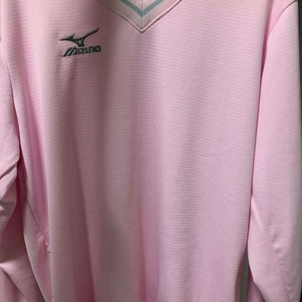 미즈노 핑크 맨투맨