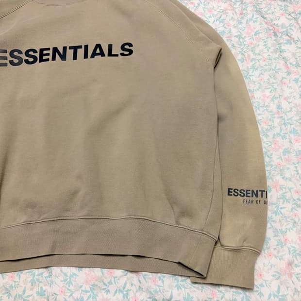 (XL) 피오깃 에센셜 오버핏 맨투맨 