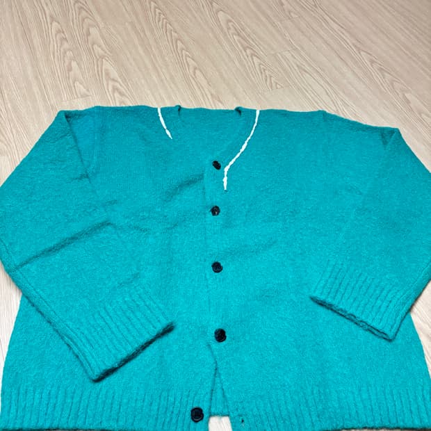 [A2] 아더에러 가디건