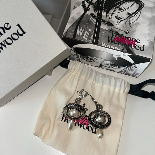 비비안웨스트우드 나나  NANA 콜라보 귀걸이