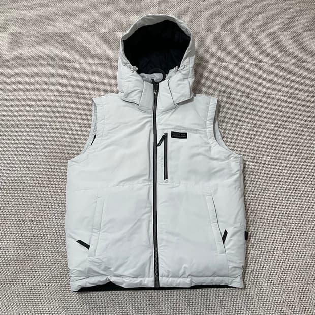 블랙야크  패딩조끼 9974