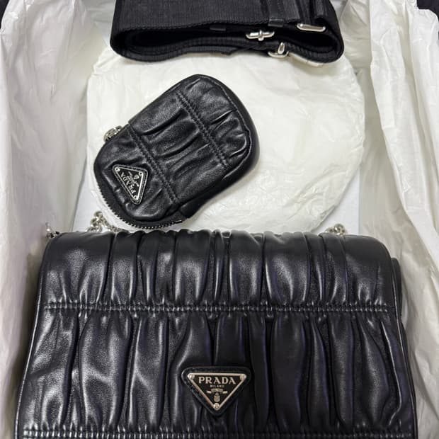 프라다 나파 고프레 1BD289 숄더백 새상품