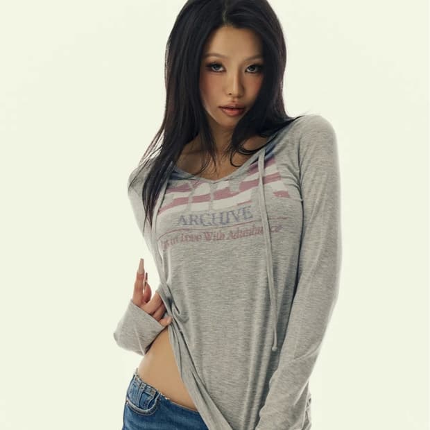 길라아카이브 USA LOGO V NECK LONG SLEEVE_GREY
