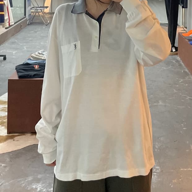 입생로랑 포켓로고 카라 긴팔티 H2883