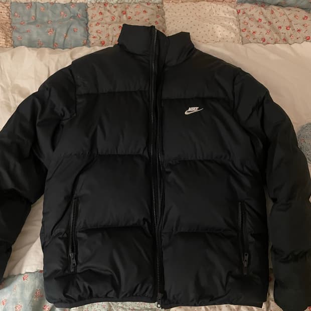 나이키 NSW 패딩 블랙