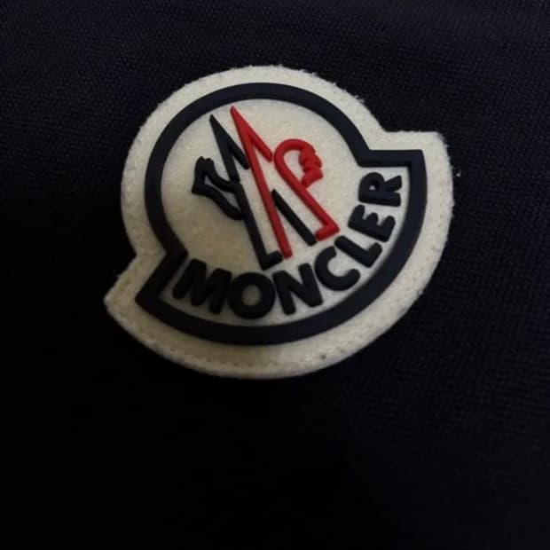 몽클레어 반팔카라티