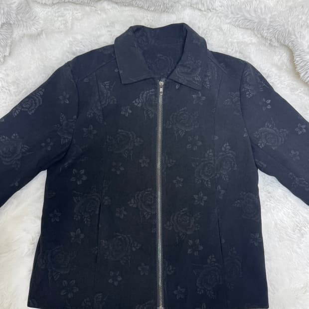빈티지 로즈 블랙 자켓 판매합니다