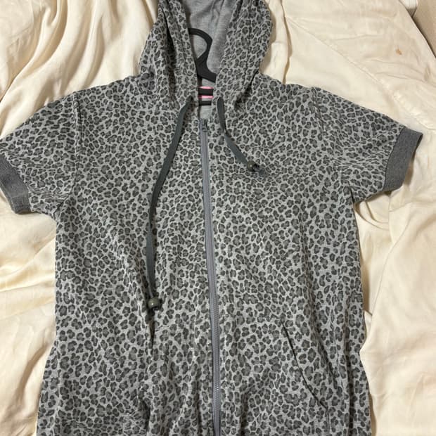 갸루 레오파드 호피 쿠마미미 동물귀 반팔 후드집업 그레이 히메