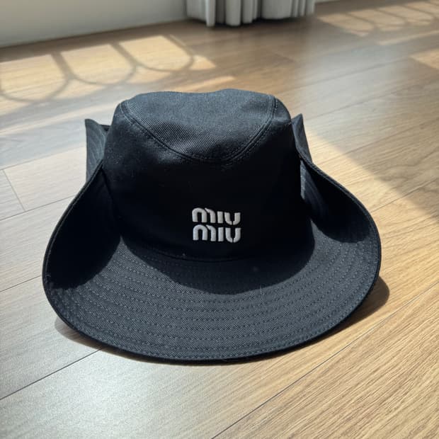 [Miu Miu] 미우미우 데님 와이드브림 버킷햇 M / 블랙 / 정품