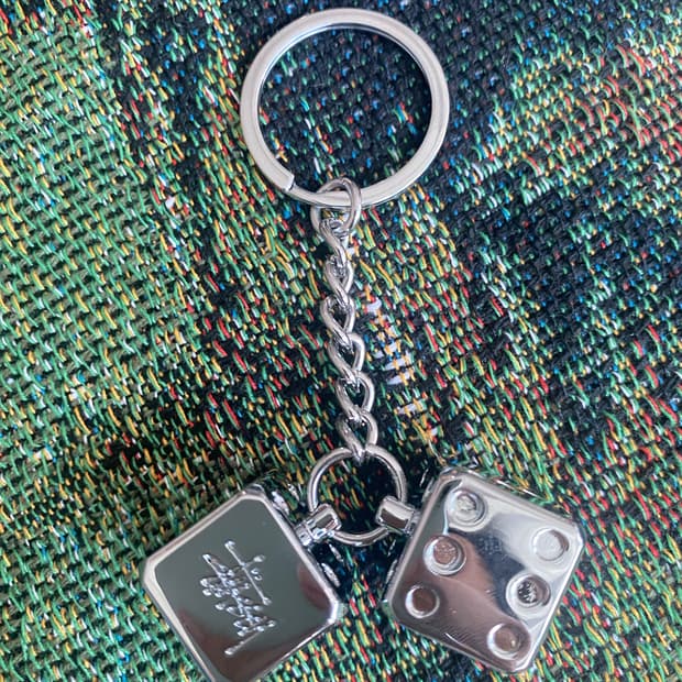 스투시 메탈 다이스 키체인 실버