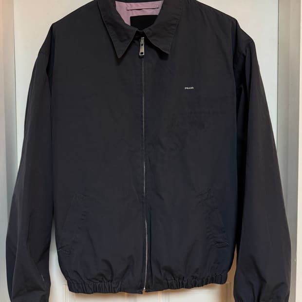 프라다 블루종 자켓 2025 S/S 시즌 (발매가 345만원)