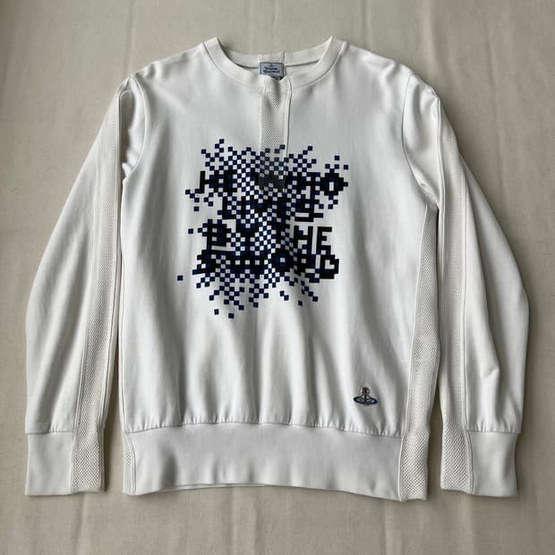 비비안웨스트우드 맨 픽셀 타이포 스웻셔츠