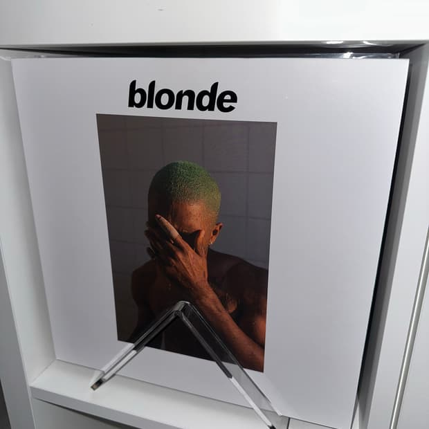 [구매] 프랭크 오션 blonde 음반 구합니다