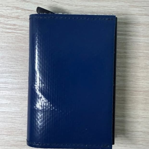 프라이탁 시크리드 지갑