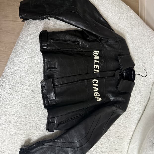 발렌시아가 버팔로 레더 자켓44