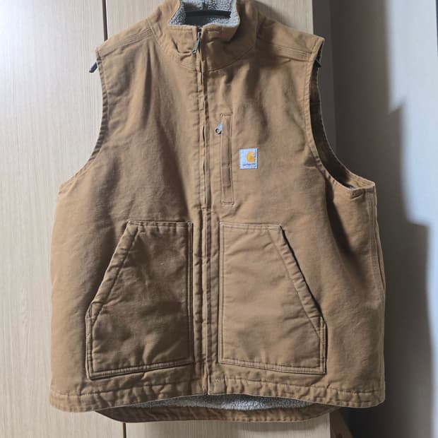 칼하트 워시드 덕 셰르파 조끼