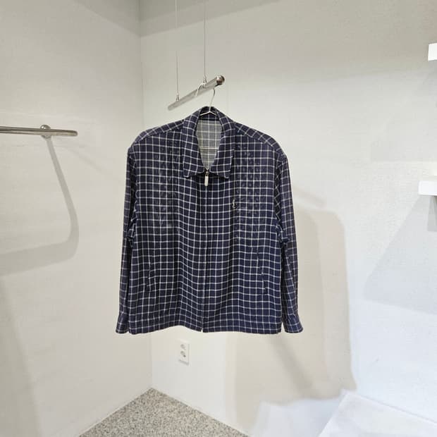 입생로랑 체크 패턴 블루종 자켓