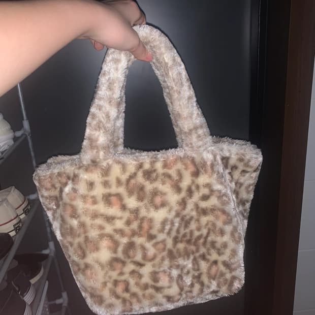 지젤깔 빈티지 호피 퍼가방 털가방 토트백