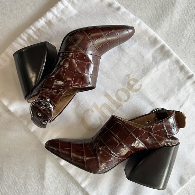 CHLOE croc buckle heel