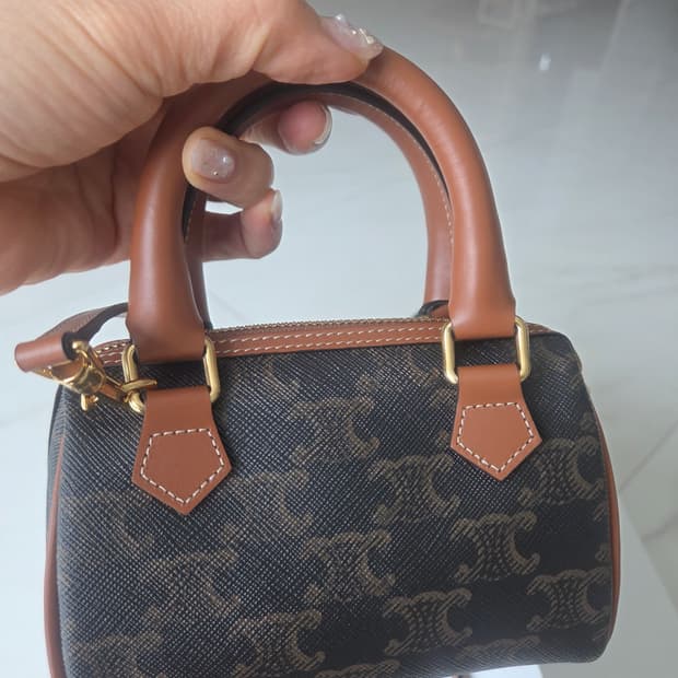 셀린느미니  보스턴백 탄