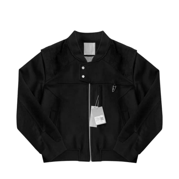 언더마이카 가우딘 구매합니다