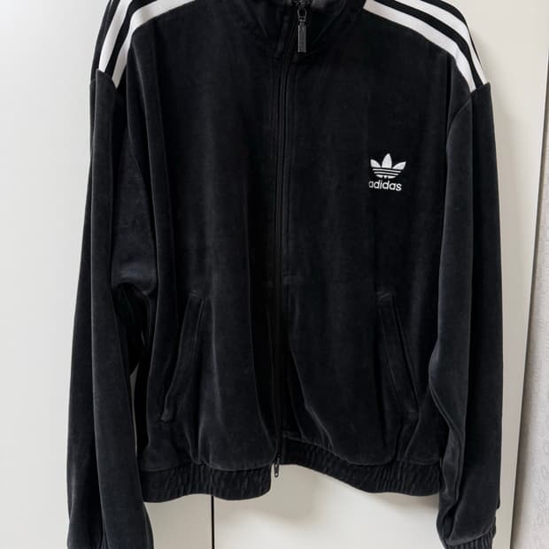 아디다스 벨벳 트랙탑